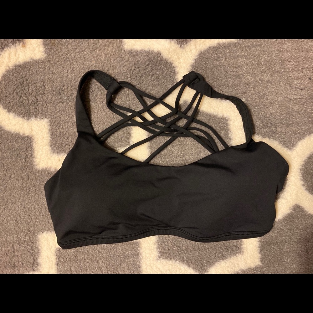 Lululemon black bra
